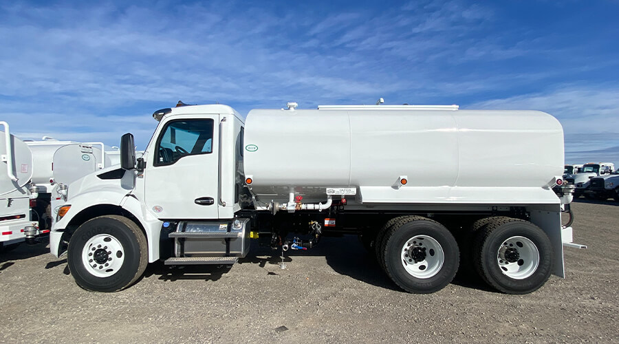 4000 gallon water truck rental