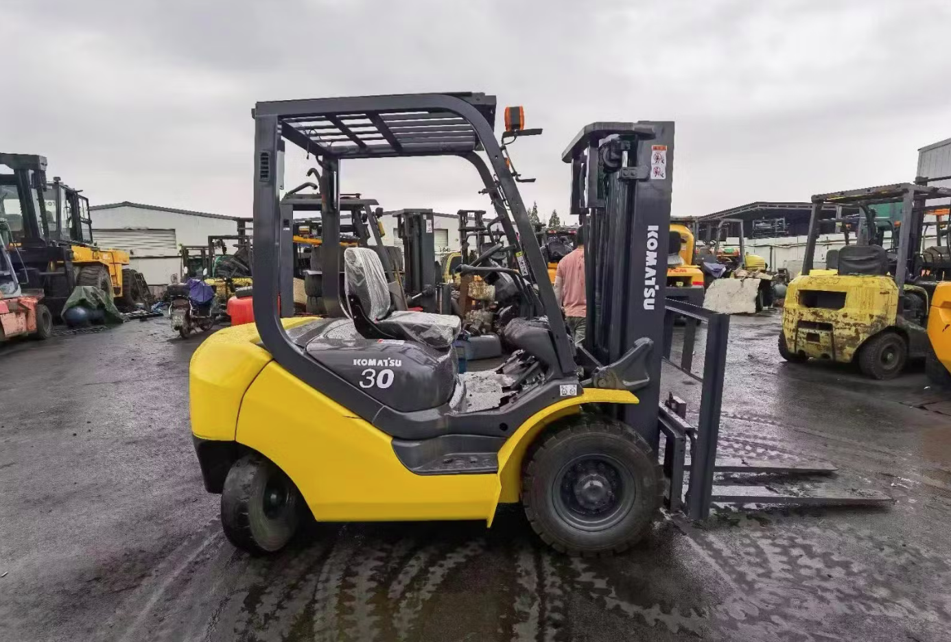 6000lb 6k forklift rental Komatsu Fd30 Diesel Forklift