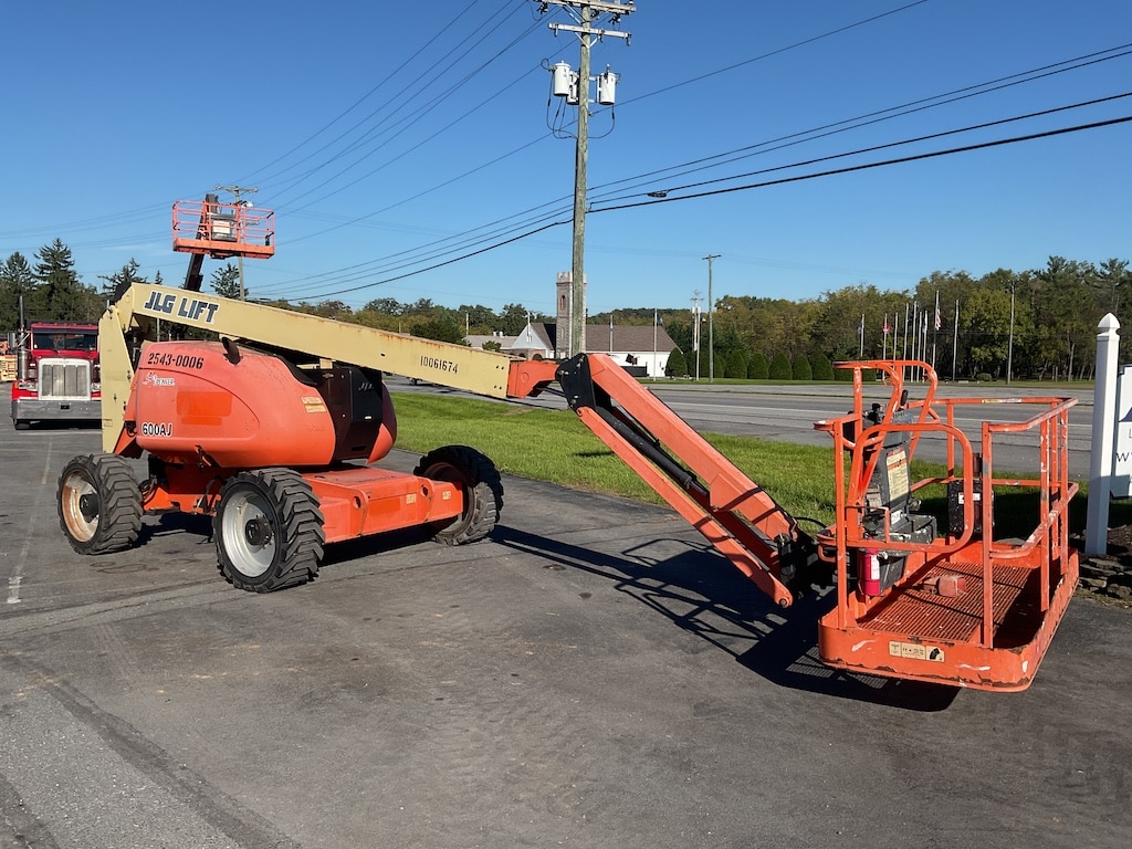 60ft boom lift rental jlg 600aj