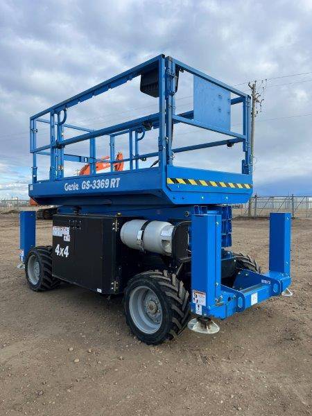 GS3369 32 ft rough terrain scissor lift rental genie