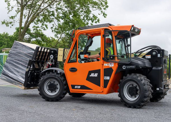JLG 519 Telehandler rental 5000 lb 19 ft reach