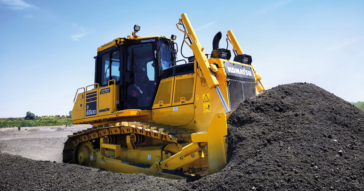 Komatsu D65 Dozer Rental crawler bulldozer