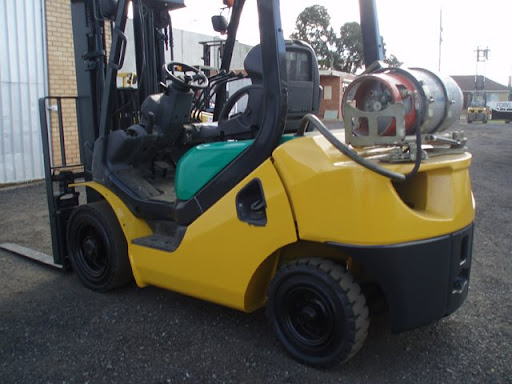 Komatsu FG25 5k 5000 lb forklift rental