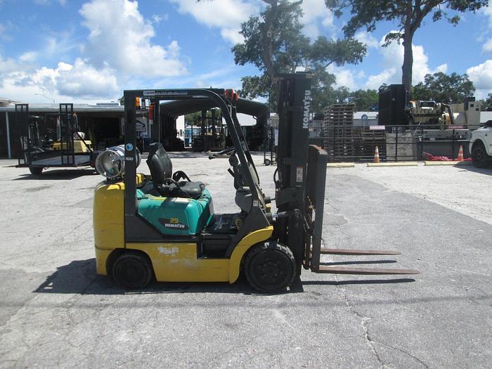 Komatsu FG25 5k 5000 lb forklift rentals