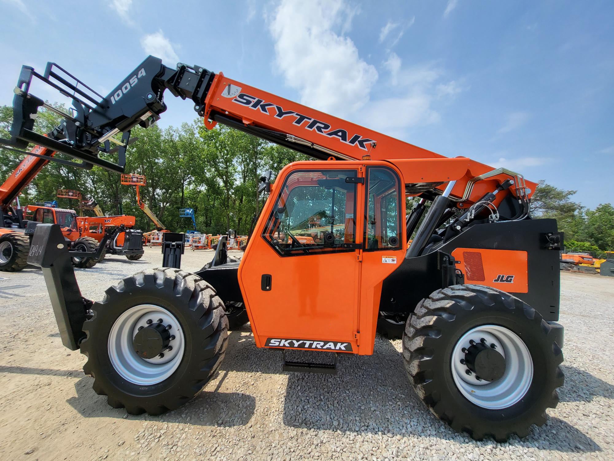 SkyTrak 10054 Telehandler Rental 10000 lb 55 ft reach