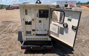 cat xq35 25kw 38kva towable generator rental