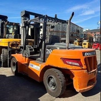 doosan d70s 15000 lb forklift rental diesel