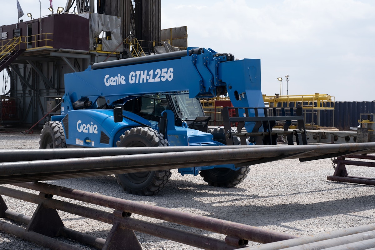 genie gth 1256 12000 lbs capacity telehandler rental 56ft reach
