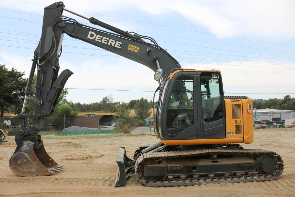 john deere 135 excavator rental