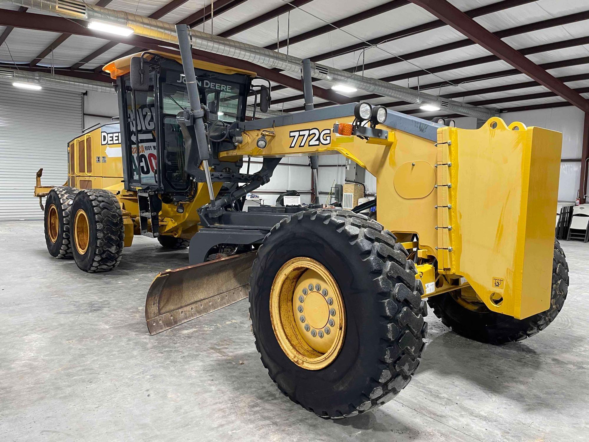 john deere 772 motor grader rental 14 ft blade