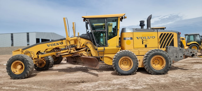 motor grader rental 14 ft blade volvo 940