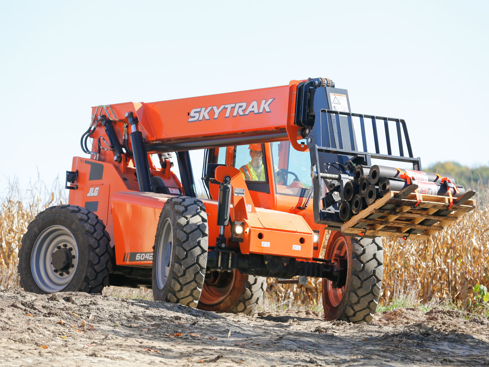 skytrak 6042 6000 lbs 42 ft reach telehandler rental