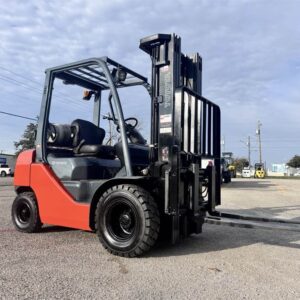 5,000 lb. Warehouse Forklift - Image 3