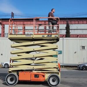 40 ft. Scissor Lift (electric) (wide) - Image 5