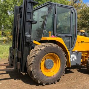 8,000 lb. Rough Terrain Forklift - Image 6