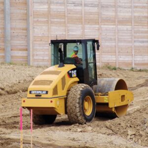 Smooth Drum Vibratory Compactor - Image 3