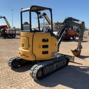 Mini Excavator 8,000 lb - Image 3